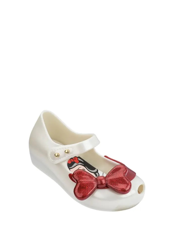 Ballerinas in Weiß