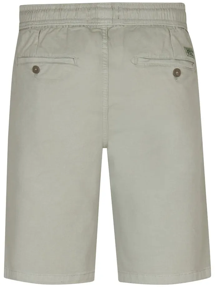 Bermudas in Hellgrün