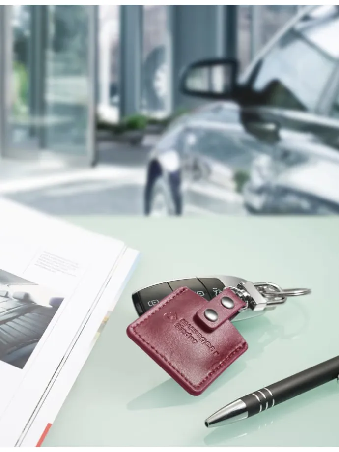 Bluetooth-Schlüsselfinder "Finder 2" in bordeaux roter Ledertasche