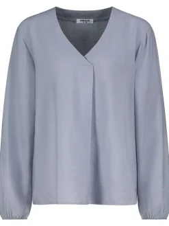 Bluse in Hellblau
