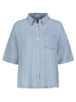Bluse in Hellblau