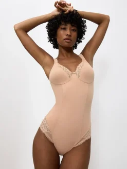Body in Beige