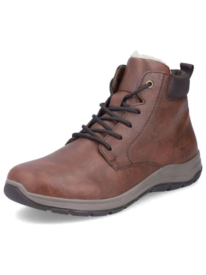 Boots in Braun