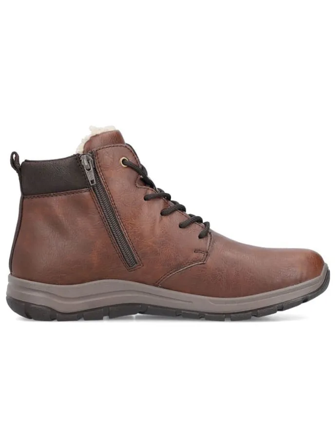 Boots in Braun