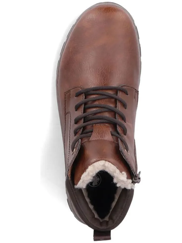 Boots in Braun