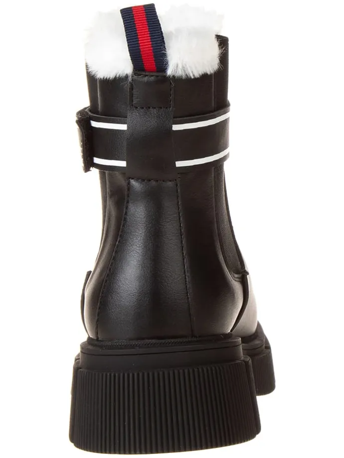 Boots in Schwarz