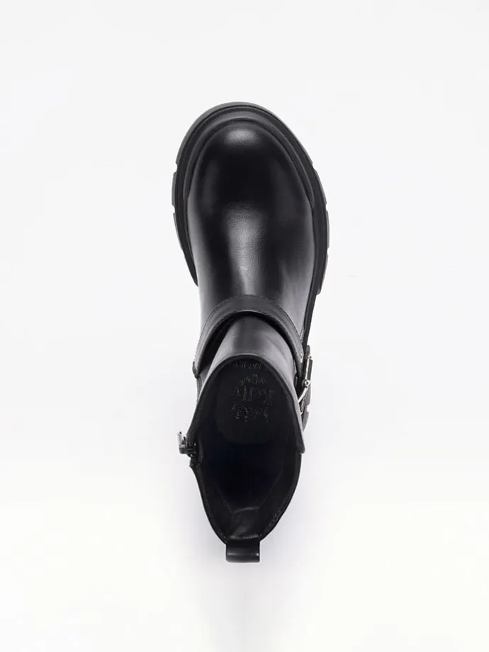 Boots "Tessa" in Schwarz