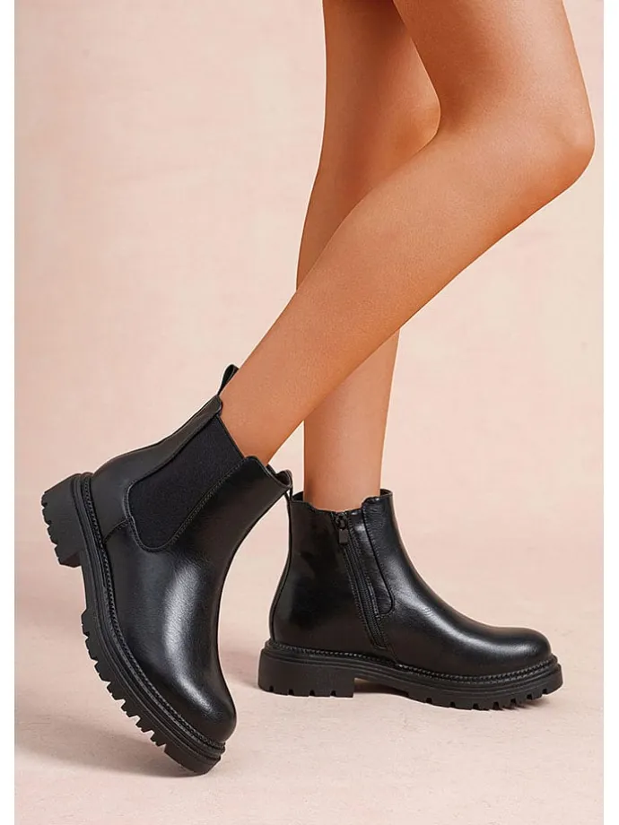 Chelsea-Boots in Schwarz