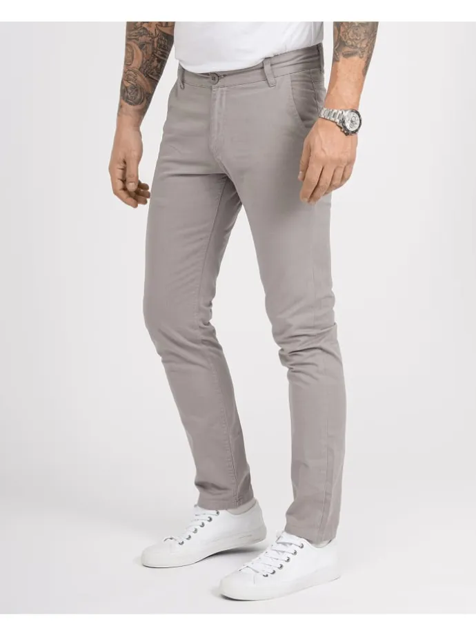 Chino in Grau