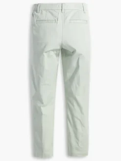 Chino in Hellgrün