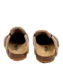 Clogs in Beige