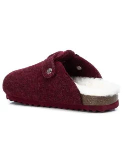 Clogs in Bordeaux