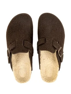 Clogs in Braun