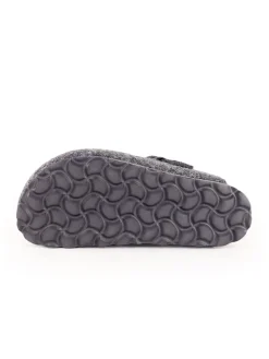 Clogs in Grau