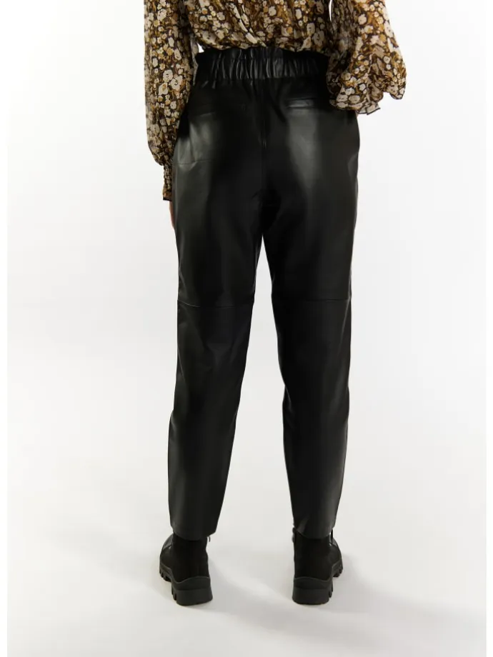 Damen Lederhose in Schwarz
