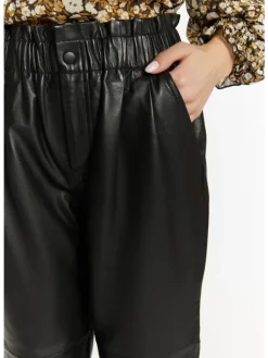 Damen Lederhose in Schwarz