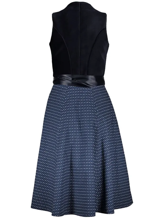 Dirndl in Dunkelblau
