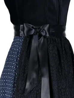 Dirndl in Dunkelblau