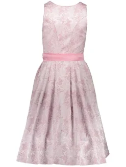 Dirndl in Rosa