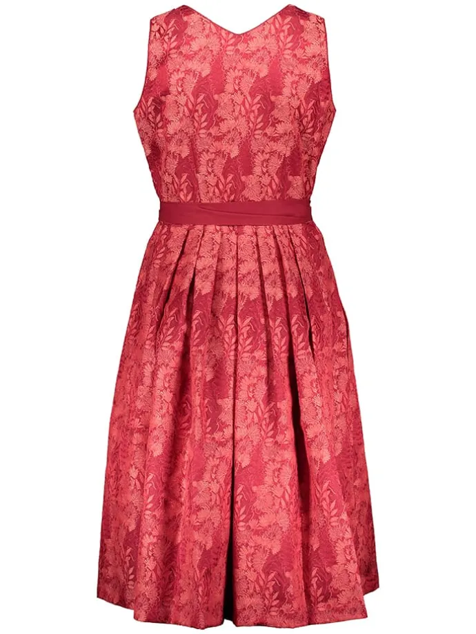 Dirndl in Rot