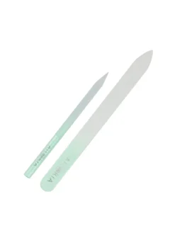 DOUCETTE SKIN & NAIL in grün