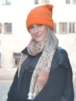 Feinstrick Beanie Mütze in Orange