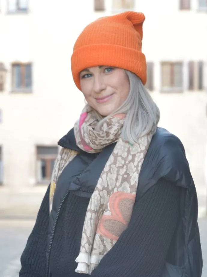 Feinstrick Beanie Mütze in Orange