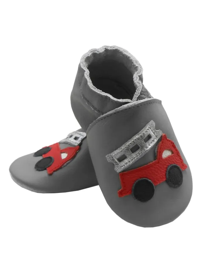Graue Baby-Leder-Laufschuhe, komfortabel mit rutschfester Sohle - Lastwagenmotiv