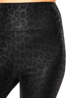 High-Rise Lederleggings mit breitem Bund in Schwarz Gemustert