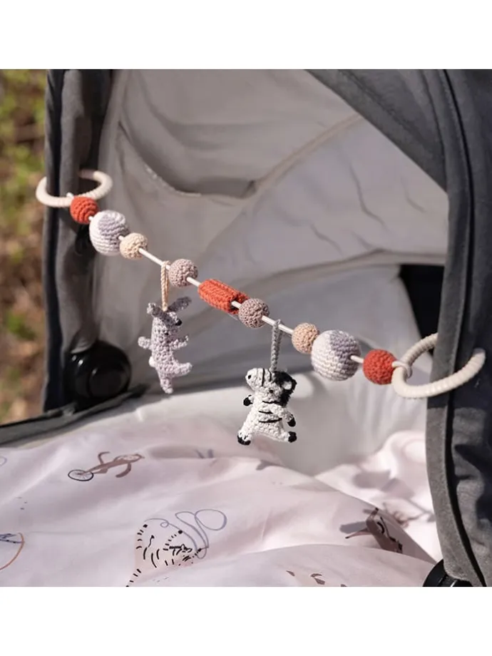Häkel-Kinderwagenkette "Teeny Toes" - ab Geburt