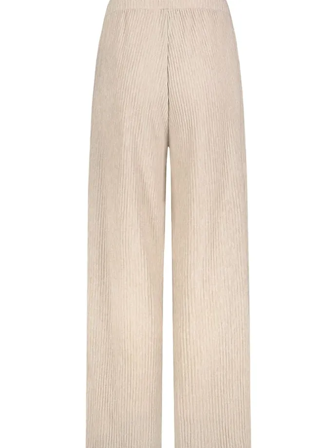 Hose in Beige