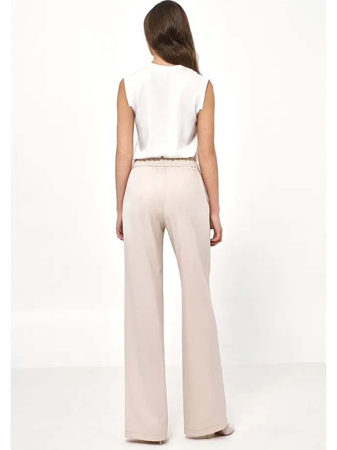 Hose in Beige