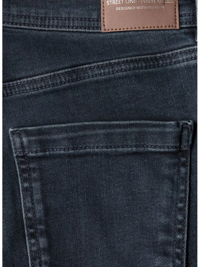 Jeans - Slimf fit - in Dunkelblau