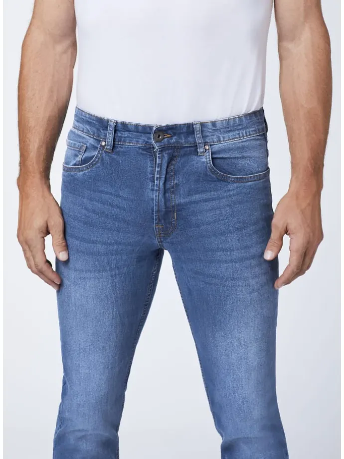 Jeans im verwaschenen Look in Blau