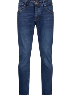 Jeans in Dunkelblau
