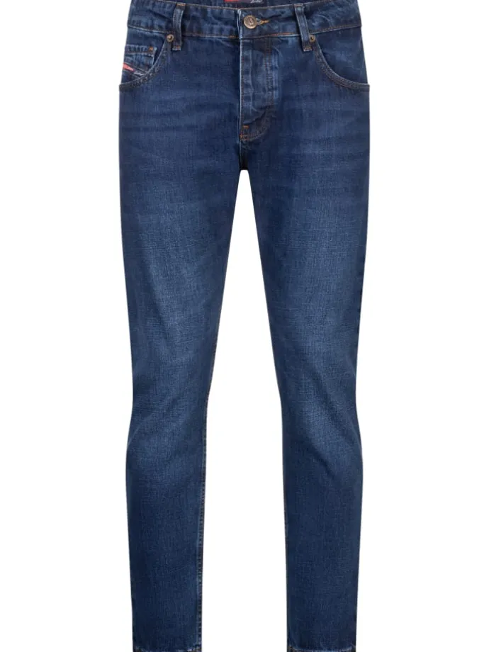 Jeans in Dunkelblau