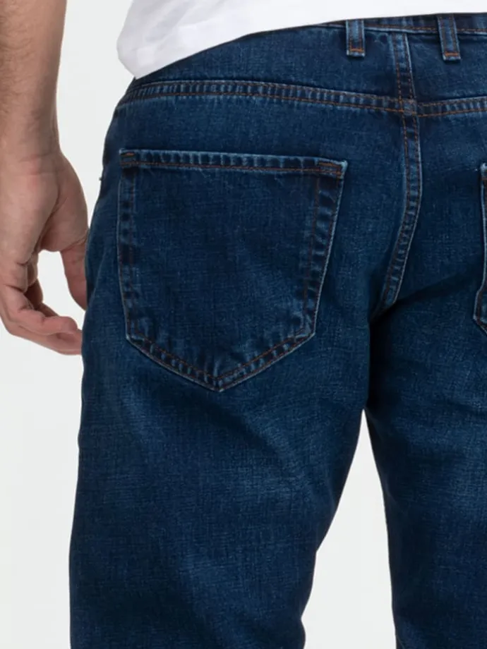 Jeans in Dunkelblau