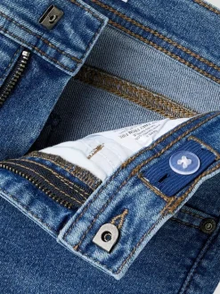 Jeans in Medium Blue Denim