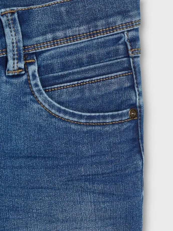 Jeans in Medium Blue Denim