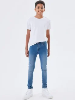 Jeans in Medium Blue Denim