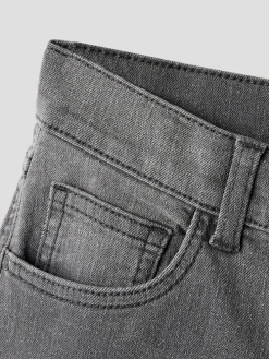Jeans in Medium Grey Denim