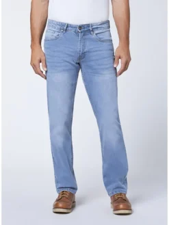 Jeans mit dezenter Waschung in Blau