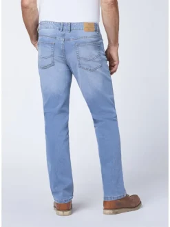 Jeans mit dezenter Waschung in Blau