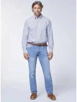 Jeans mit dezenter Waschung in Blau