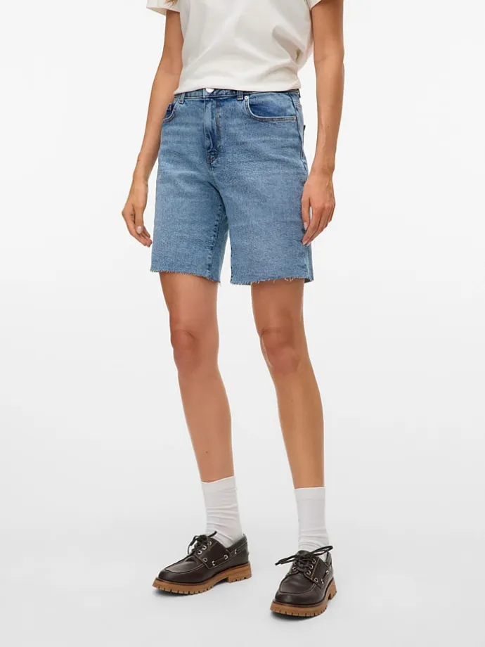 Jeans-Shorts in Hellblau