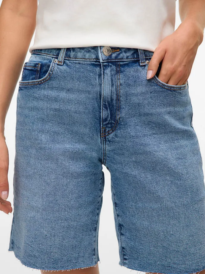 Jeans-Shorts in Hellblau