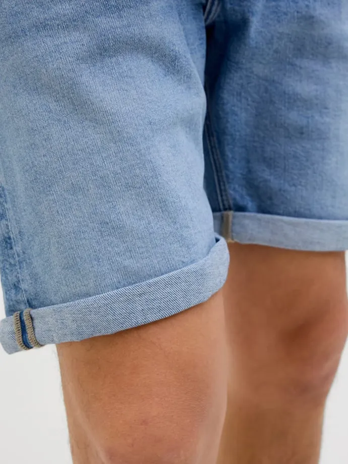 Jeans-Shorts in Hellblau