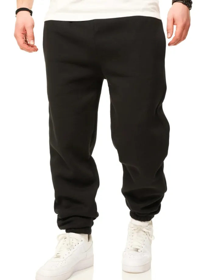 Jogginghose - im Straight-Fit als Lange Trainingshose Sweatpants in Schwarz