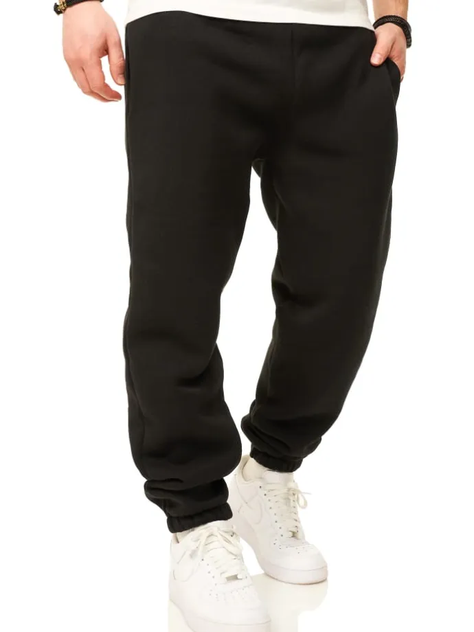 Jogginghose - im Straight-Fit als Lange Trainingshose Sweatpants in Schwarz