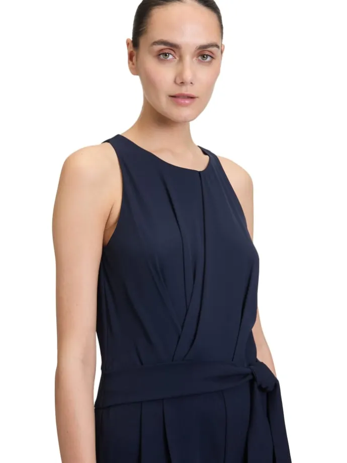 Jumpsuit mit Bindegürtel in Night Sky